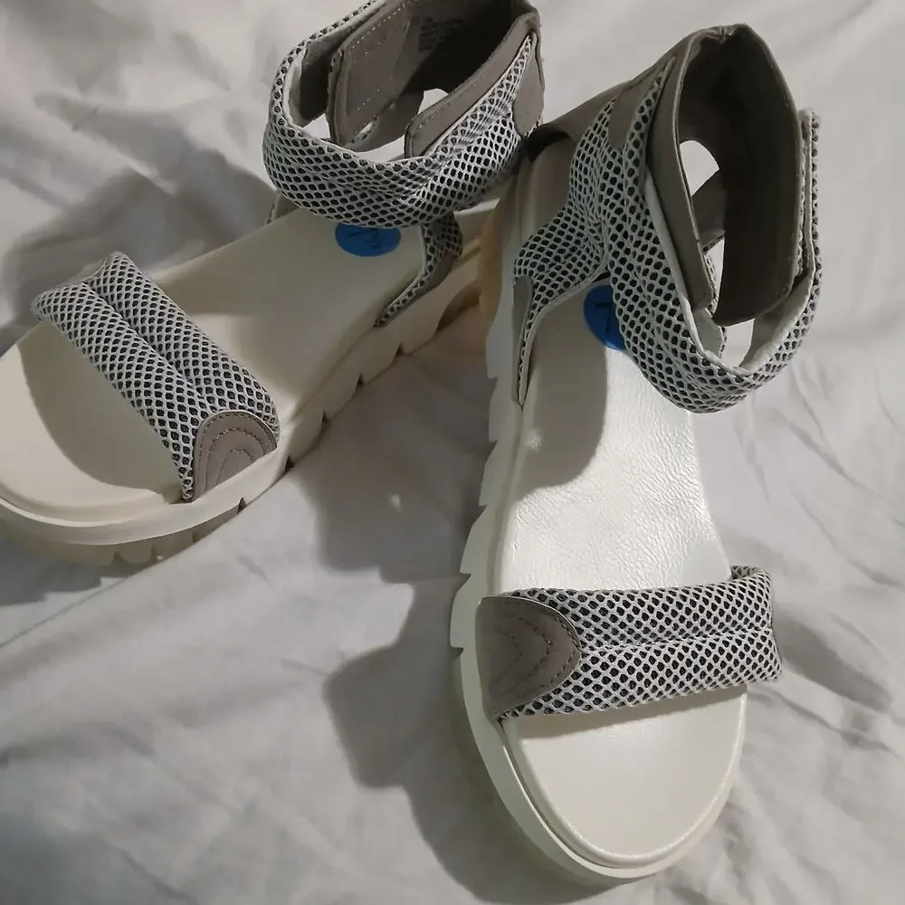 MIA w7.5 Grey Wedge adjustable ankle strap White tread nearly unworn
